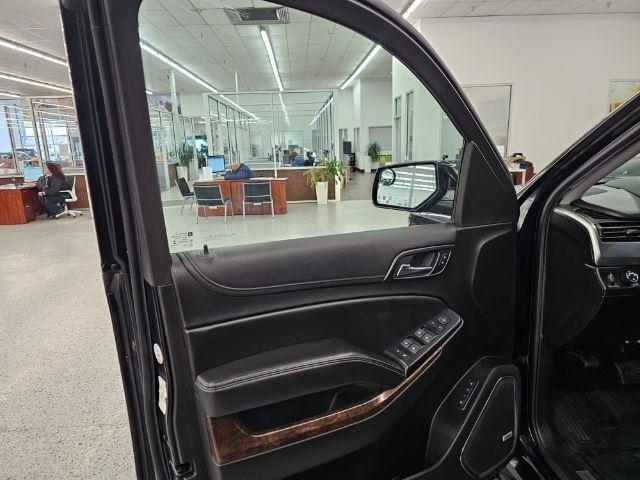 Chevrolet Suburban 4WD 4dr 1500 LT 2018