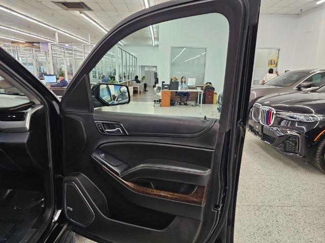 Chevrolet Suburban 4WD 4dr 1500 LT 2018