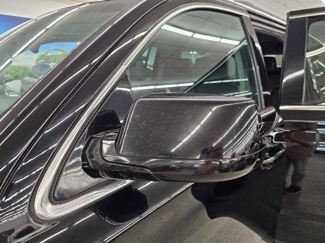 Chevrolet Suburban 4WD 4dr 1500 LT 2018