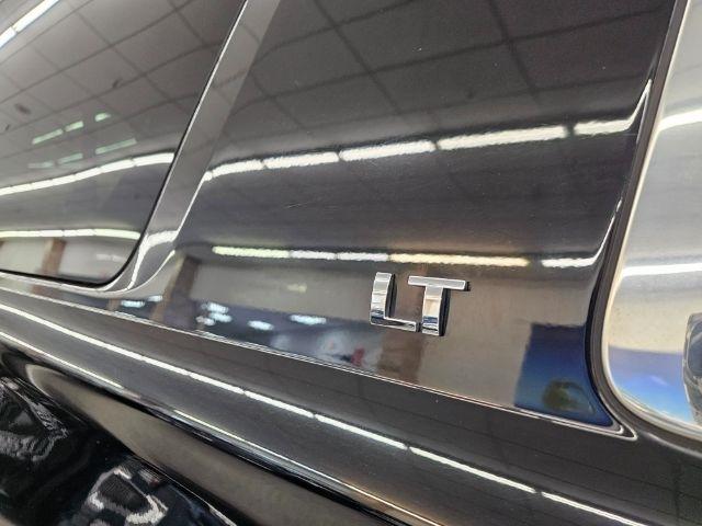 Chevrolet Suburban 4WD 4dr 1500 LT 2018