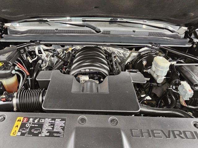 Chevrolet Suburban 4WD 4dr 1500 LT 2018