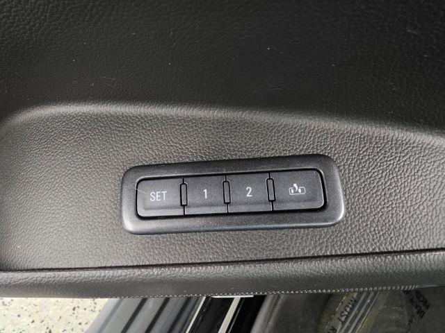 Chevrolet Tahoe 4WD 4dr LT 2018