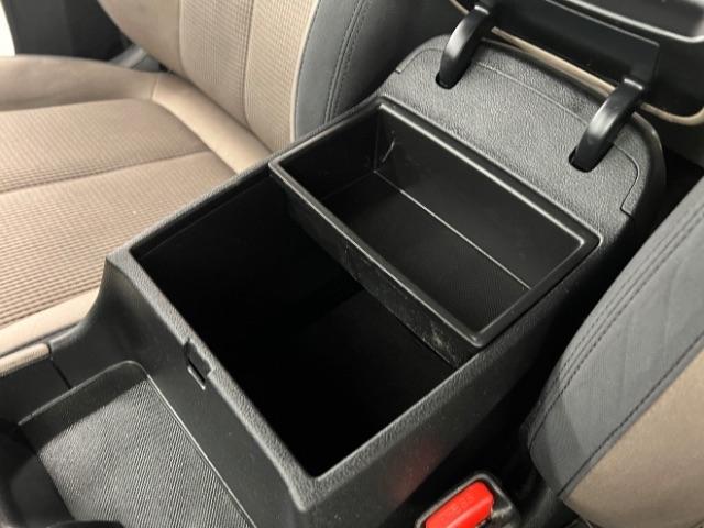 Hyundai Santa Fe SEL 2.4L Auto FWD 2019