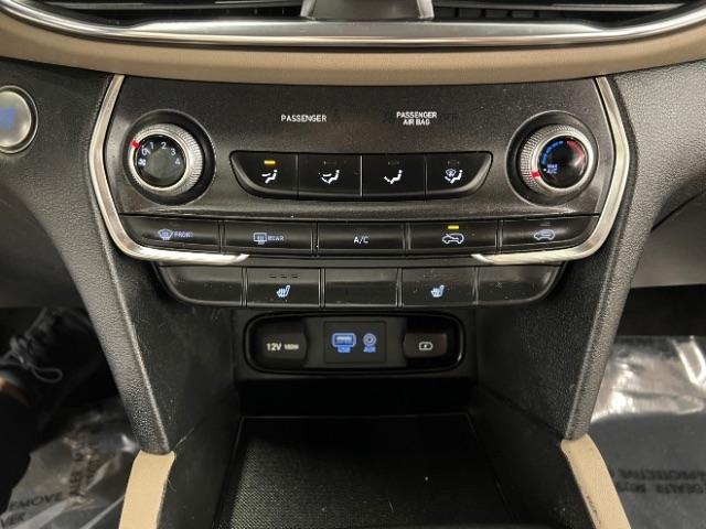 Hyundai Santa Fe SEL 2.4L Auto FWD 2019