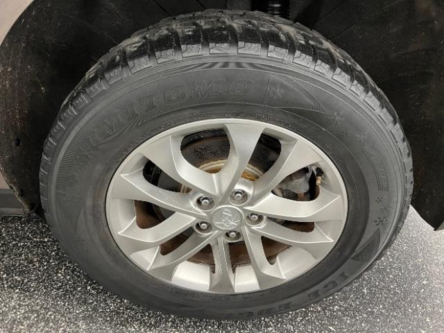 Hyundai Santa Fe SEL 2.4L Auto FWD 2019