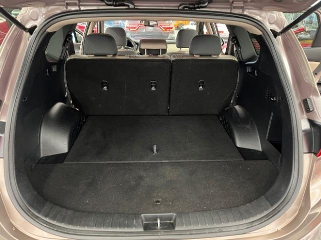 Hyundai Santa Fe SEL 2.4L Auto FWD 2019