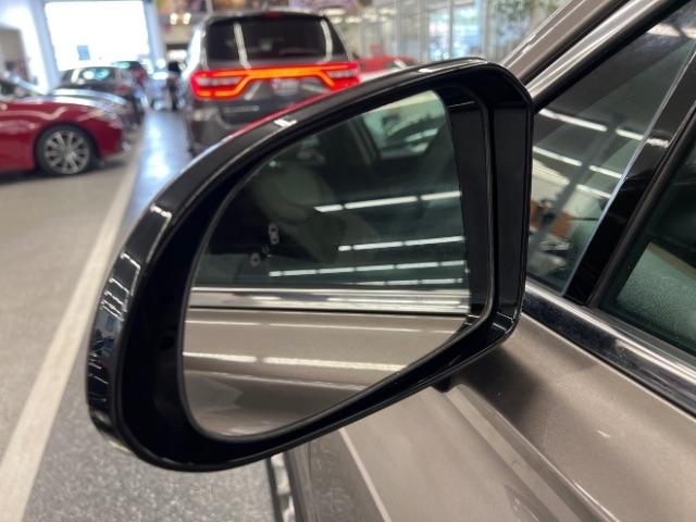 Hyundai Santa Fe SEL 2.4L Auto FWD 2019