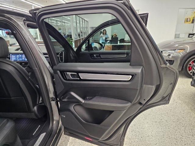Porsche Cayenne AWD 2019