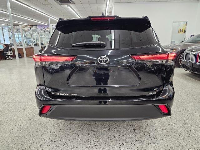 Toyota Highlander L AWD (Natl) 2021
