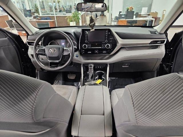 Toyota Highlander L AWD (Natl) 2021