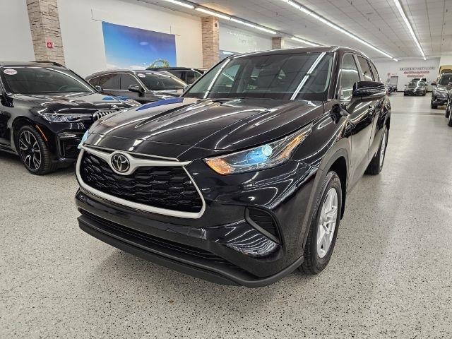 Toyota Highlander Platinum FWD (Natl) 2023