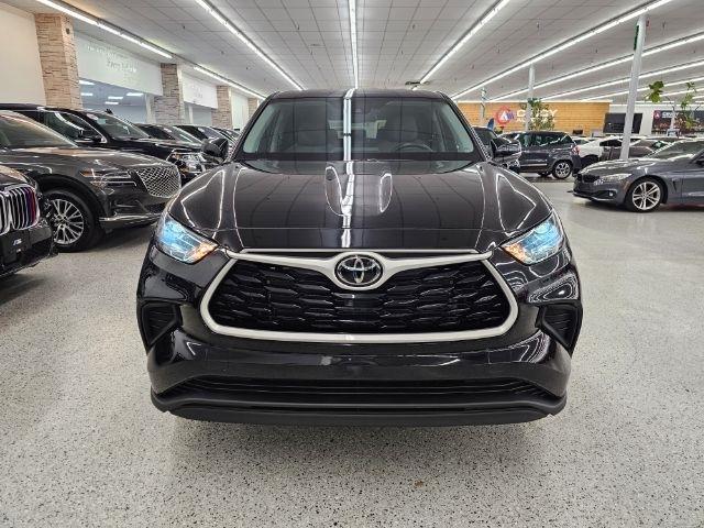 Toyota Highlander Platinum FWD (Natl) 2023