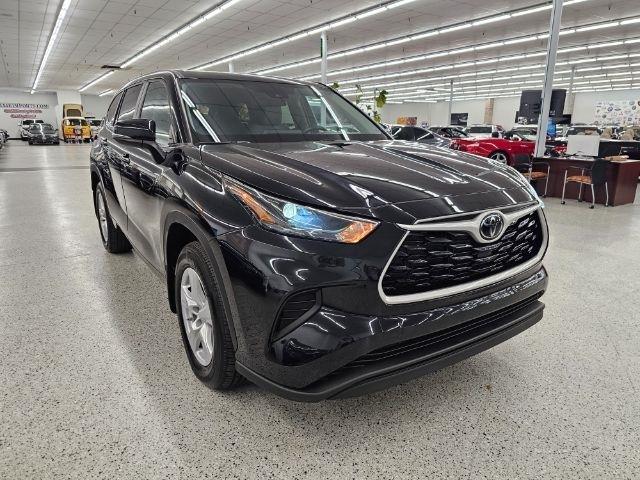 Toyota Highlander Platinum FWD (Natl) 2023