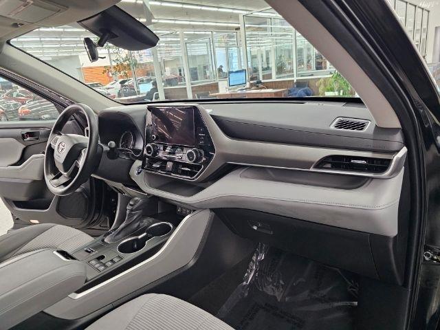 Toyota Highlander Platinum FWD (Natl) 2023