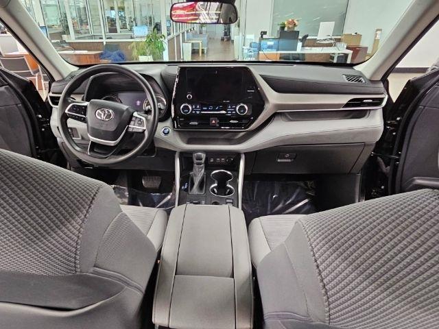 Toyota Highlander Platinum FWD (Natl) 2023