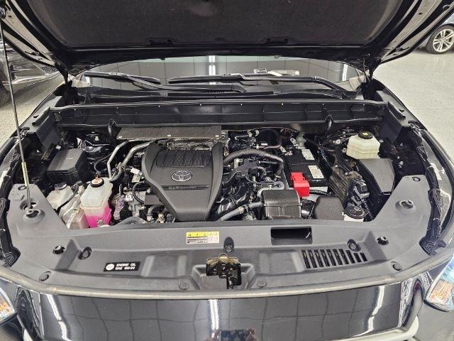 Toyota Highlander Platinum FWD (Natl) 2023