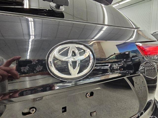 Toyota Highlander Platinum FWD (Natl) 2023