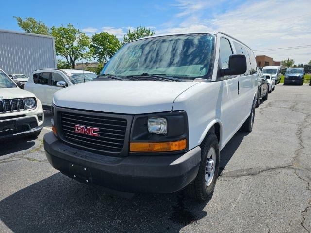 GMC Savana Cargo Van RWD 2500 135" 2014