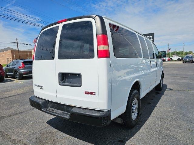 GMC Savana Cargo Van RWD 2500 135" 2014