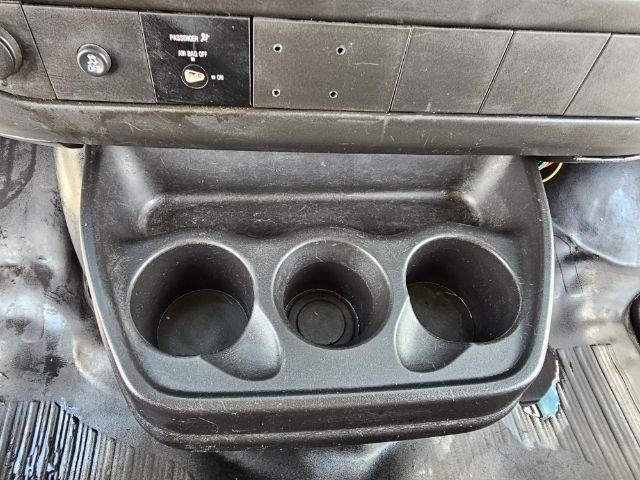 GMC Savana Cargo Van RWD 2500 135" 2014
