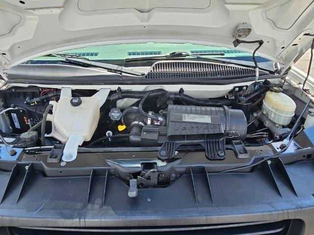 GMC Savana Cargo Van RWD 2500 135" 2014