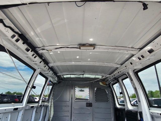 GMC Savana Cargo Van RWD 2500 135" 2014