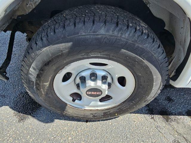GMC Savana Cargo Van RWD 2500 135" 2014