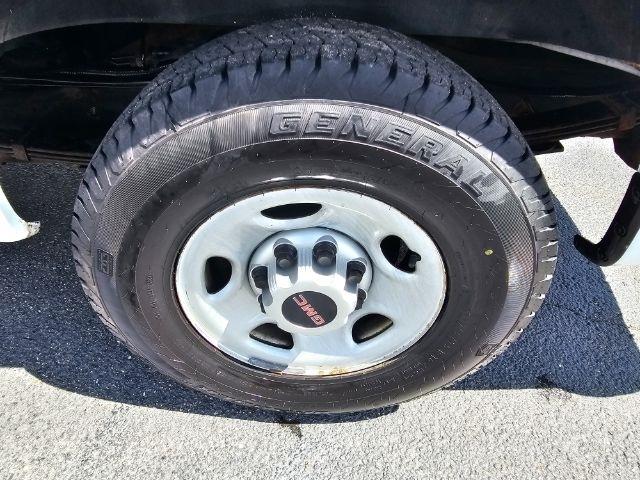 GMC Savana Cargo Van RWD 2500 135" 2014