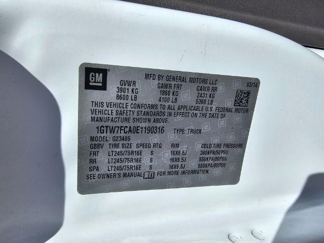 GMC Savana Cargo Van RWD 2500 135" 2014