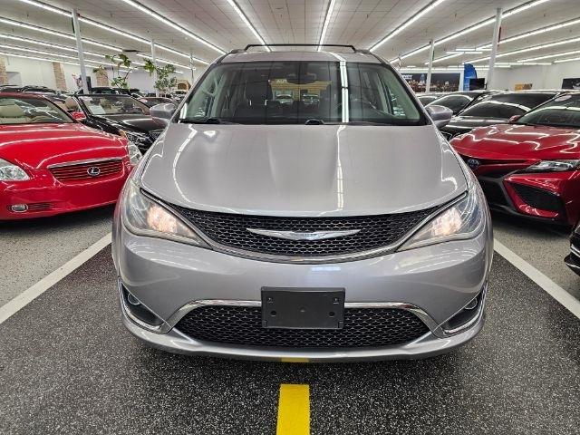 Chrysler Pacifica Touring-L FWD 2017
