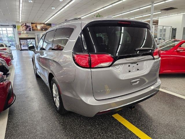 Chrysler Pacifica Touring-L FWD 2017