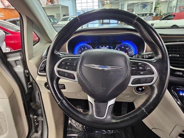 Chrysler Pacifica Touring-L FWD 2017