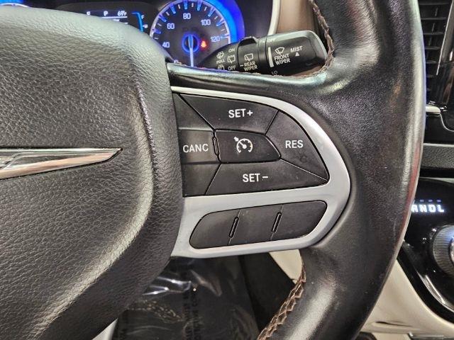 Chrysler Pacifica Touring-L FWD 2017
