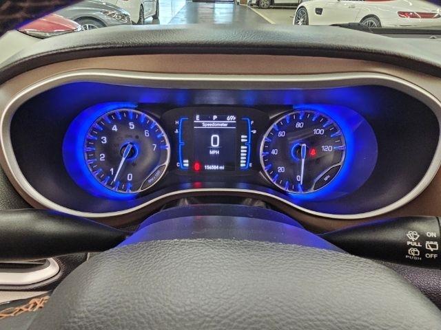 Chrysler Pacifica Touring-L FWD 2017