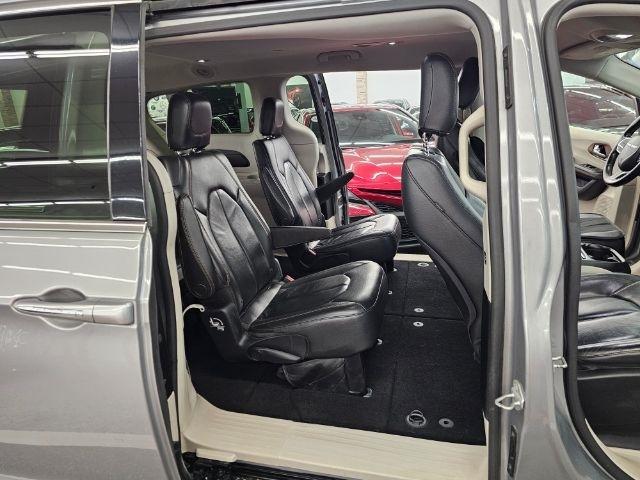 Chrysler Pacifica Touring-L FWD 2017