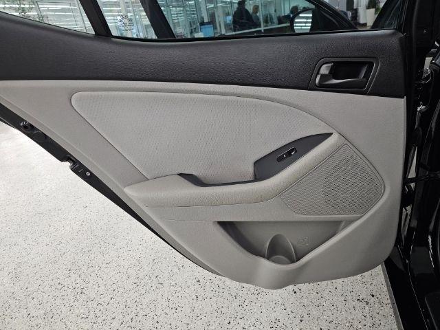 Kia Optima 4dr Sdn LX 2015