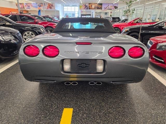 Chevrolet Corvette 2dr Convertible 2003