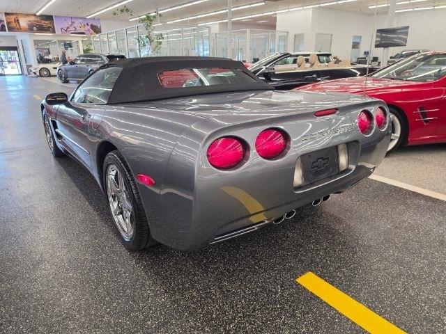 Chevrolet Corvette 2dr Convertible 2003