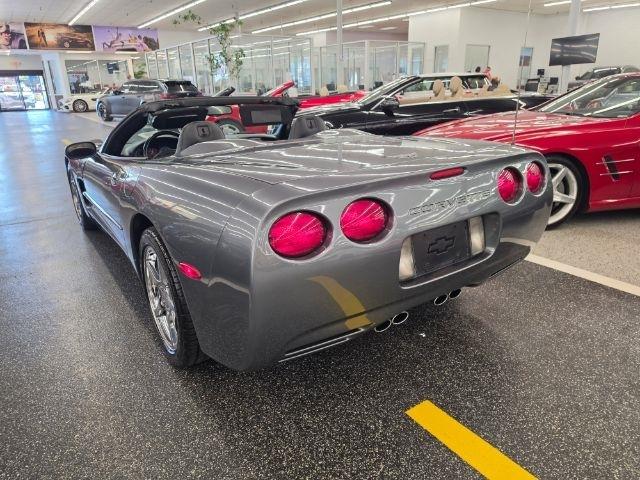 Chevrolet Corvette 2dr Convertible 2003