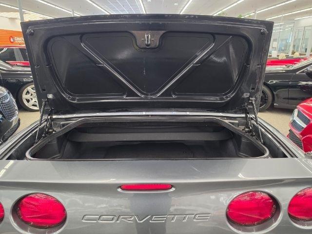 Chevrolet Corvette 2dr Convertible 2003
