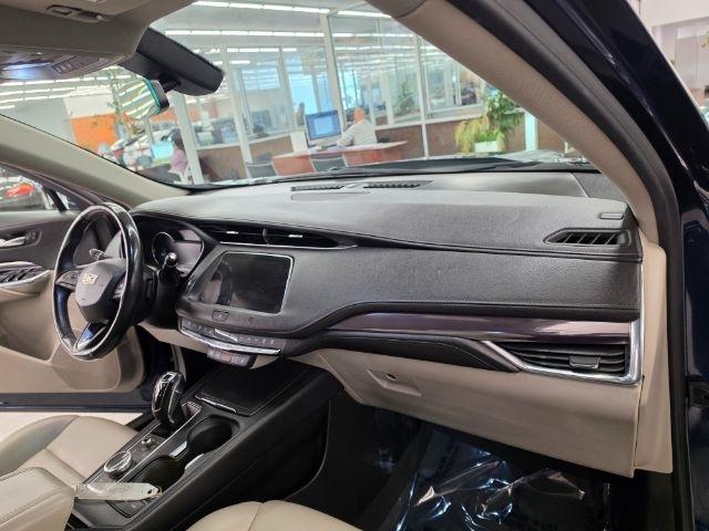 Cadillac XT4 AWD 4dr Luxury 2019