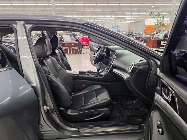 Nissan Maxima SV 3.5L 2018