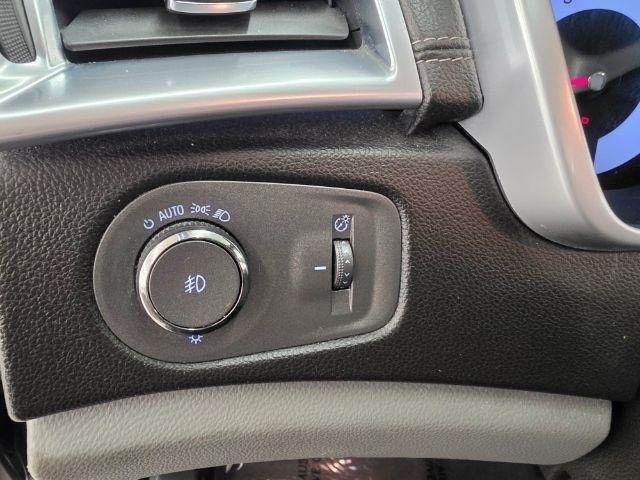 Cadillac SRX FWD 4dr Performance Collection 2011