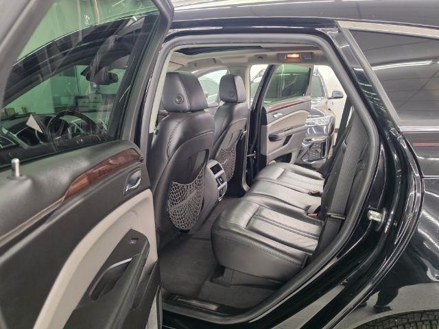 Cadillac SRX FWD 4dr Performance Collection 2011