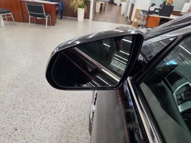 Cadillac SRX FWD 4dr Performance Collection 2011