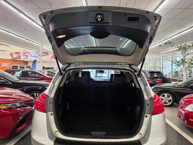 Nissan Rogue AWD 4dr SV 2011