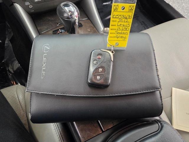 Lexus IS 250 4dr Sport Sdn Auto AWD 2012