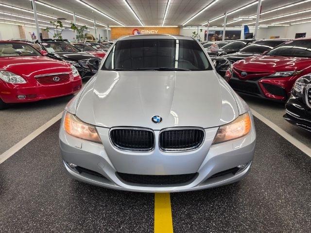 BMW 3 Series 4dr Sdn 328i xDrive AWD 2010
