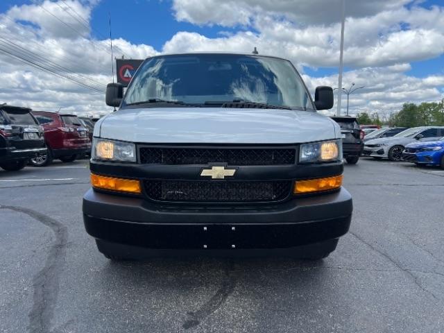 Chevrolet Express Passenger RWD 2500 135" LS 2023