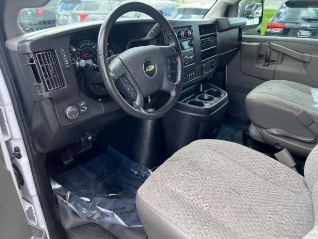 Chevrolet Express Passenger RWD 2500 135" LS 2023